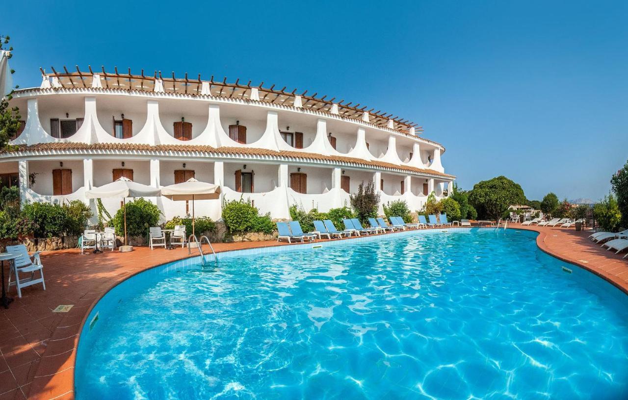 Hotel Punta Est Baja Sardinia Ngoại thất bức ảnh