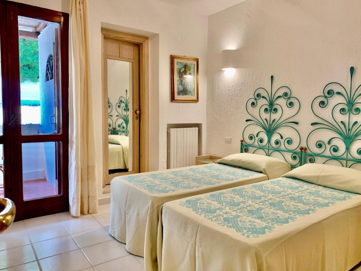 Hotel Punta Est Baja Sardinia Ngoại thất bức ảnh