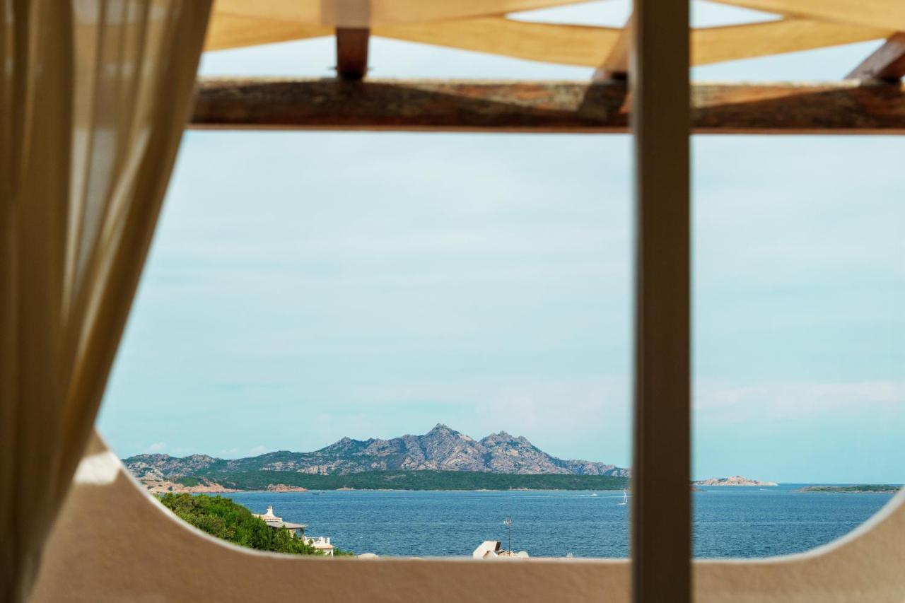 Hotel Punta Est Baja Sardinia Ngoại thất bức ảnh