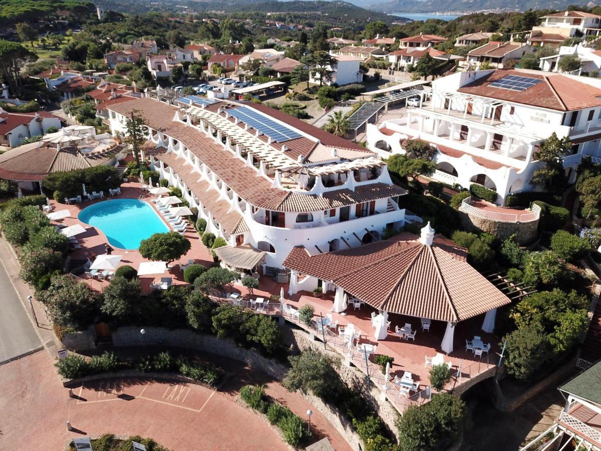 Hotel Punta Est Baja Sardinia Ngoại thất bức ảnh
