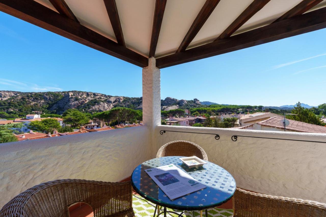 Hotel Punta Est Baja Sardinia Ngoại thất bức ảnh