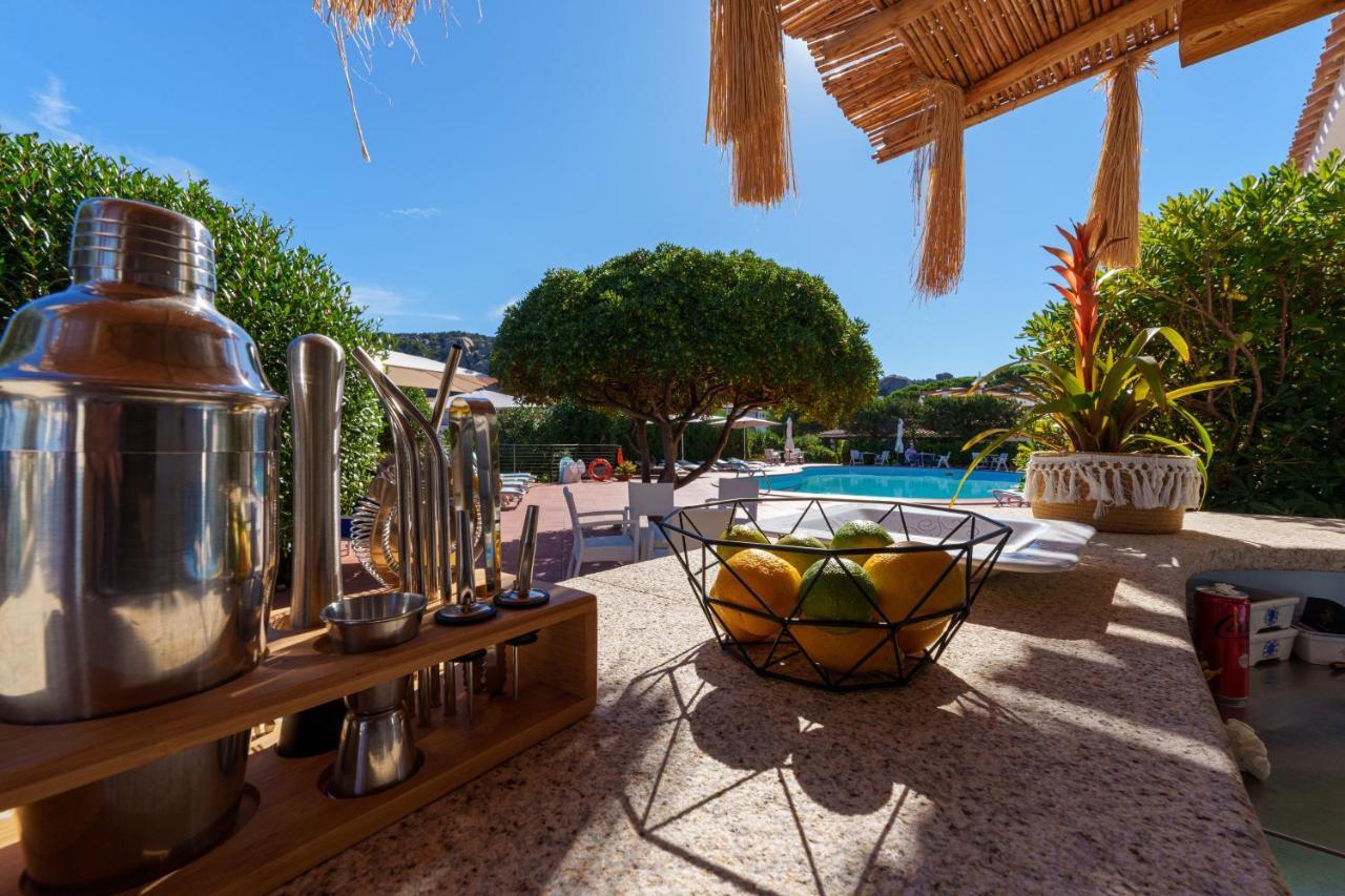 Hotel Punta Est Baja Sardinia Ngoại thất bức ảnh