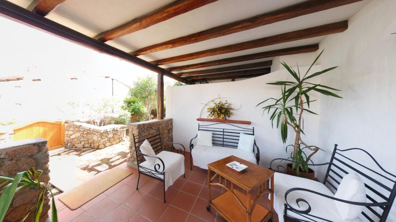 Hotel Punta Est Baja Sardinia Ngoại thất bức ảnh