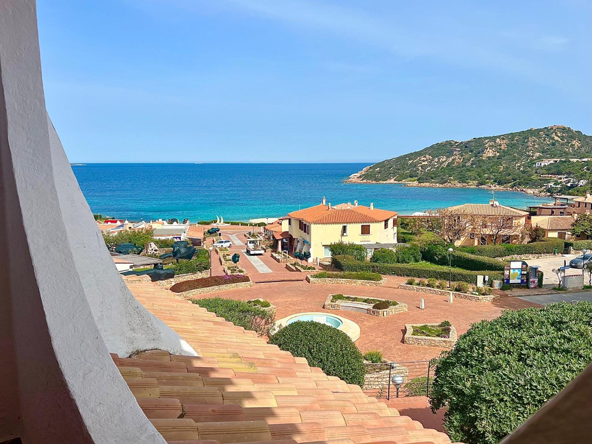 Hotel Punta Est Baja Sardinia Ngoại thất bức ảnh