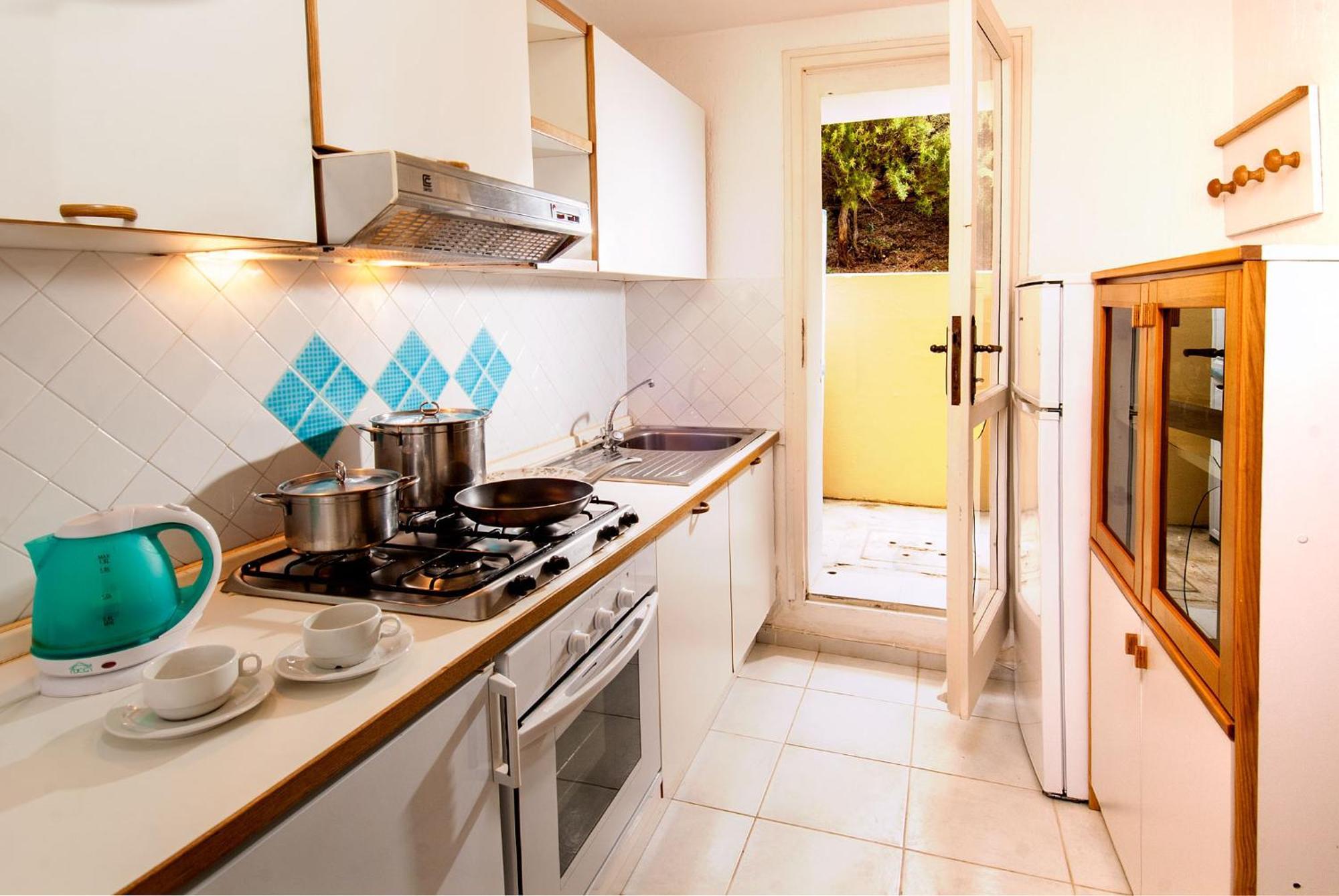 Hotel Punta Est Baja Sardinia Ngoại thất bức ảnh
